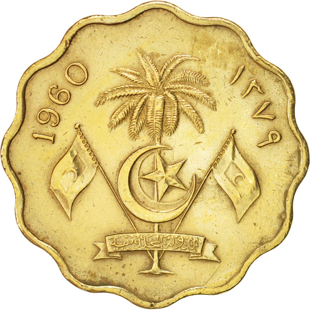 Maldives | 10 Laari Coin | Nickel brass | Coat of Arms | KM:46 | 1960
