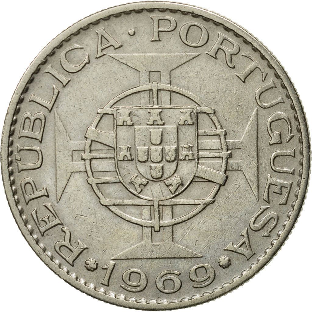 Angola | 10 Escudos Coin | Horse | Elephant | Shield | Km:79 | 1969 - 1970