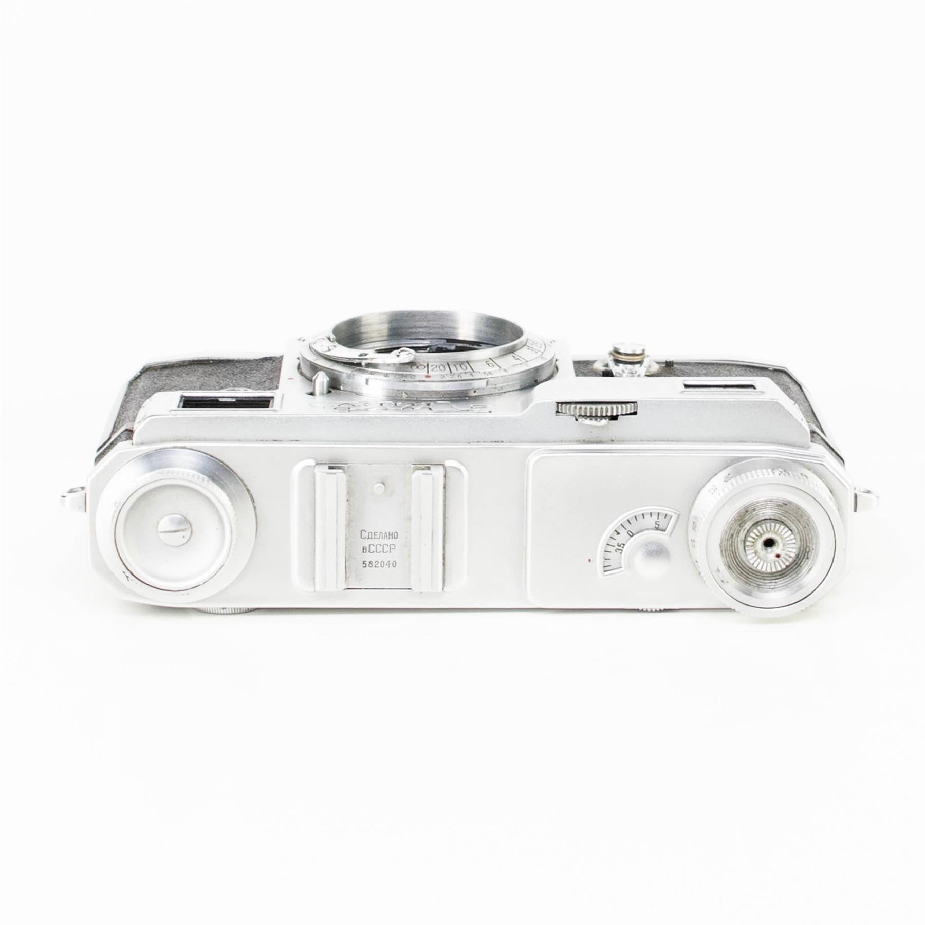 Kiev 2a Camera | 50mm f2 lens | White | Soviet union | 1955 - 1958