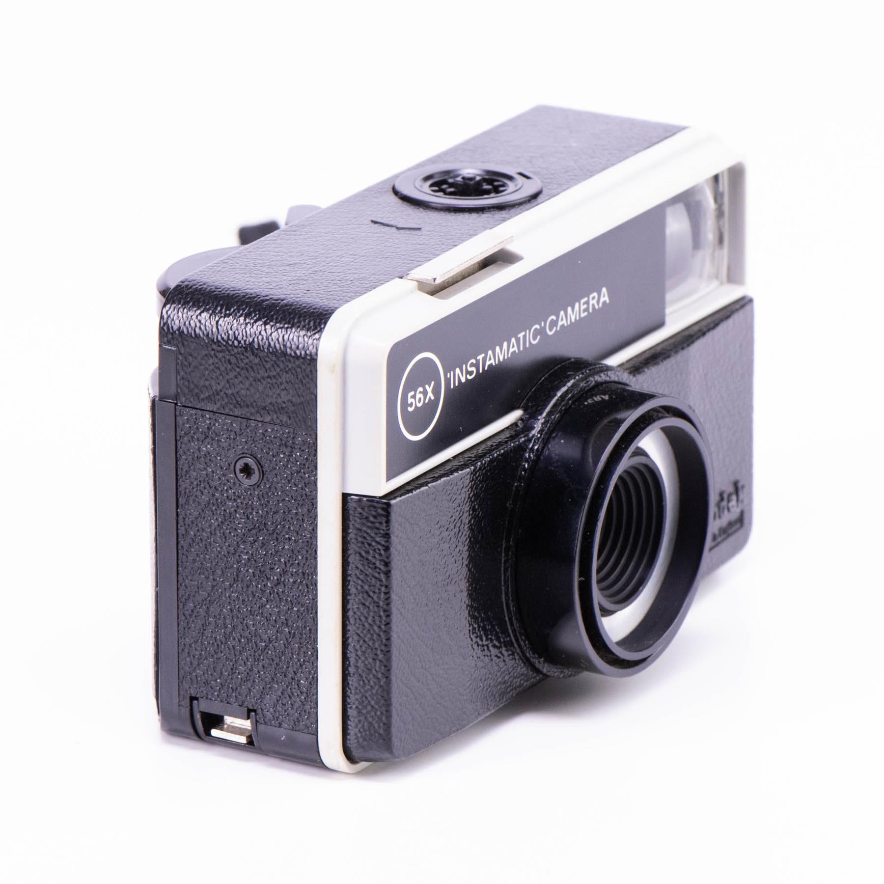 Kodak Instamatic 224 Vintage Appareil Photo, Etui 53 (Gebraucht) in Neuchâtel für CHF 40 – mit Kodak Instamatic 224 Vintage Appareil Photo, Etui 53 (Gebraucht) in Neuchâtel für CHF 40 – mit