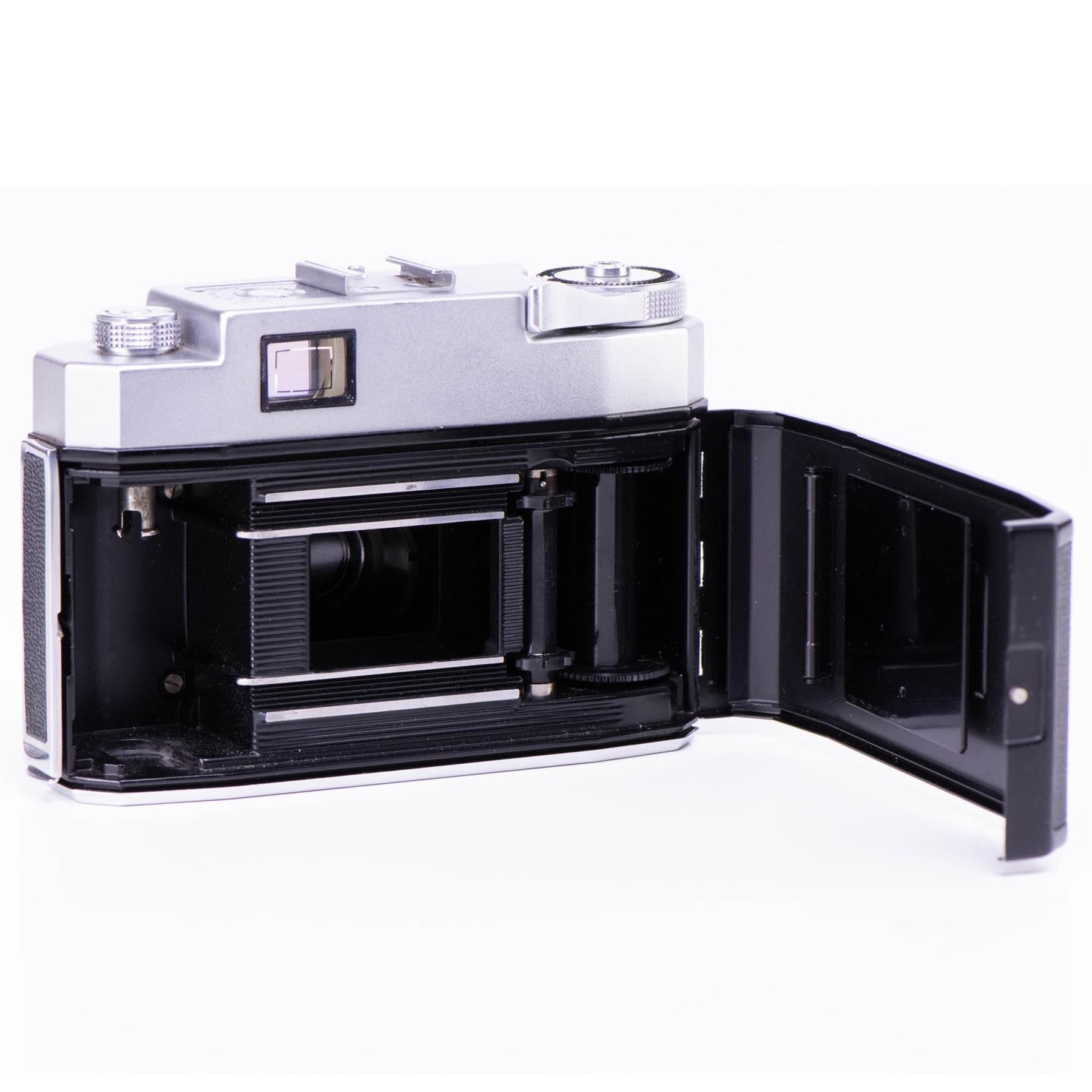 Zeiss Ikon Contina Ic Camera | 45mm f2.8 lens | White | Germany | 1958 - 1960