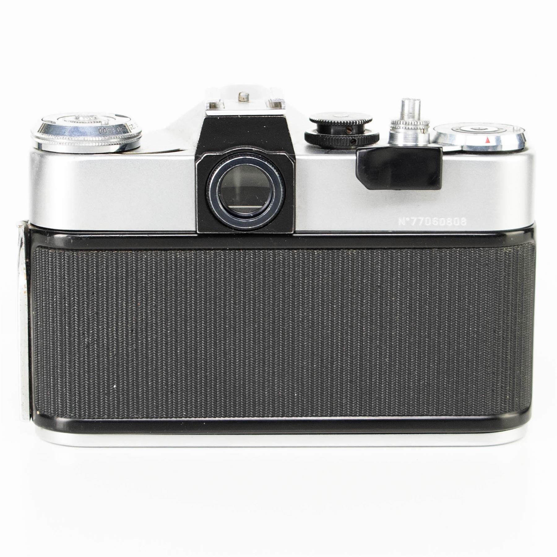 Zenit EM Camera Body | White | M42 | Soviet Union | 1972 - 1984