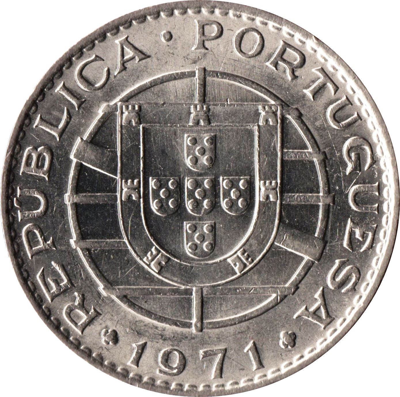 Mozambique | 20 Escudos Coin | Bundle of Arrows | Km:87 | 1971 - 1972