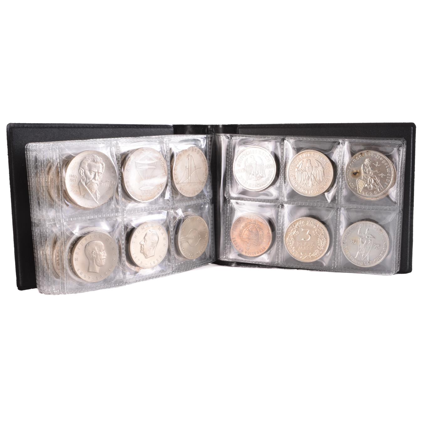 Coin Album 60 Pockets / Grids | 10 Pages | 2.5 x 2.5cm | Money Storage for Currency Collectors