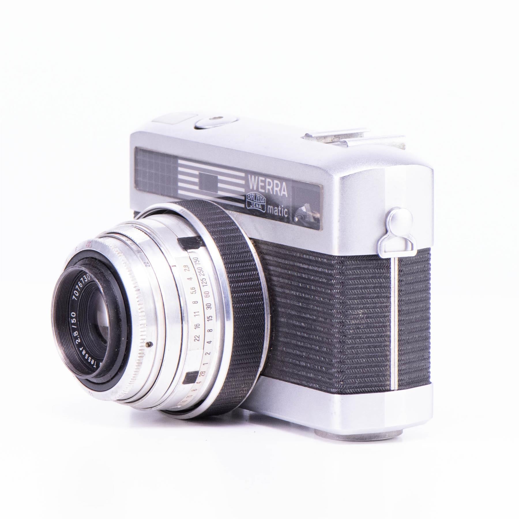 Carl Zeiss Werramatic E Camera | 50mm f2.8 lens | White | Germany | 19