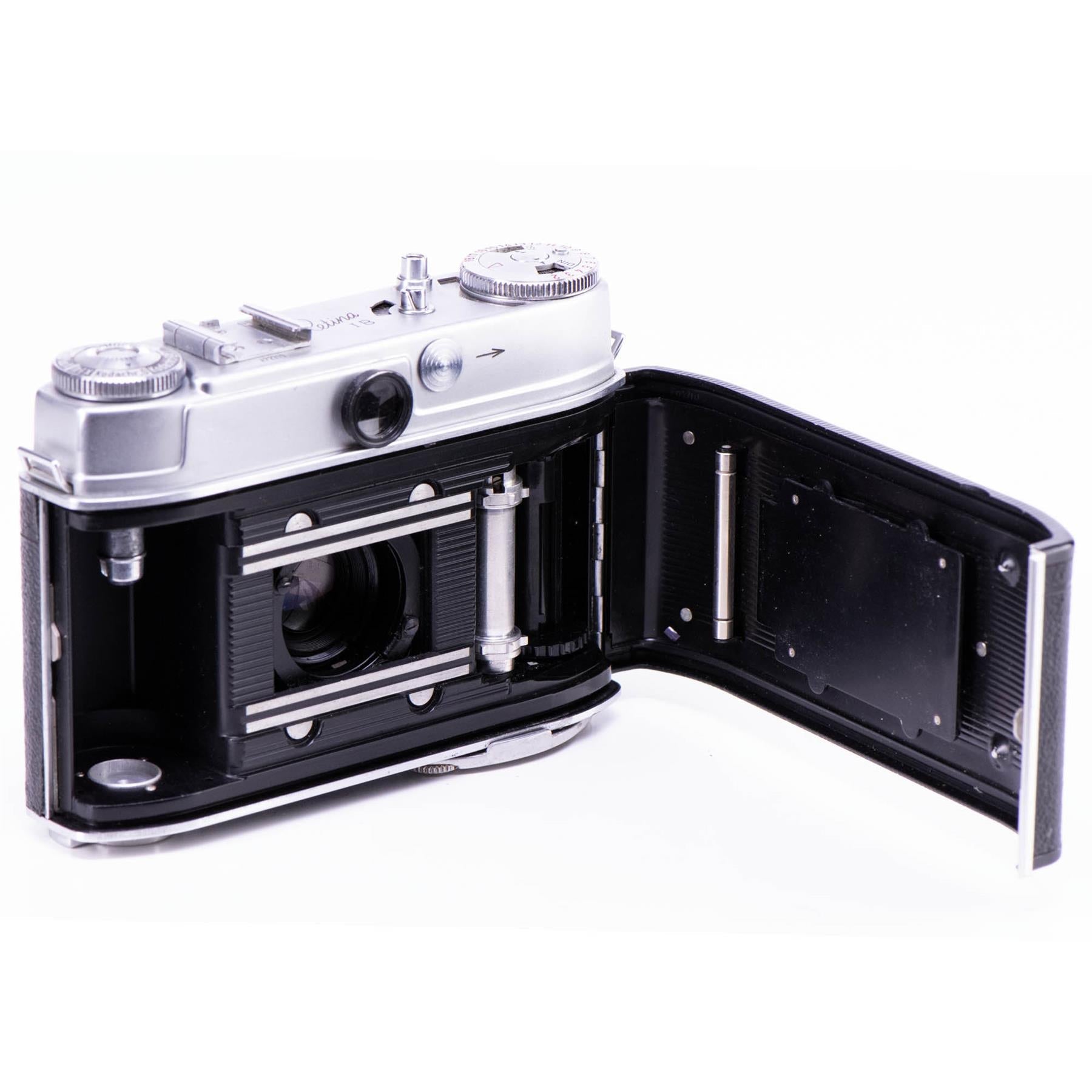 Kodak Retina 1B camera | Retina Xenar 50mm f2.8 lens | 1954
