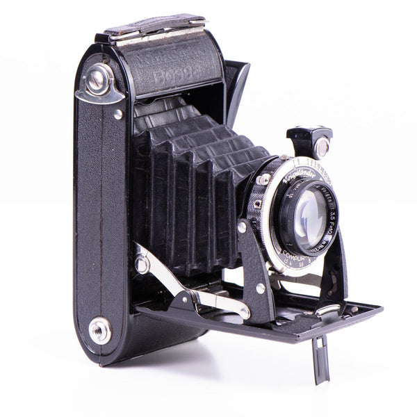 Voigtlander Bessa Camera | Voigtar 105mm f3.5 lens | Germany