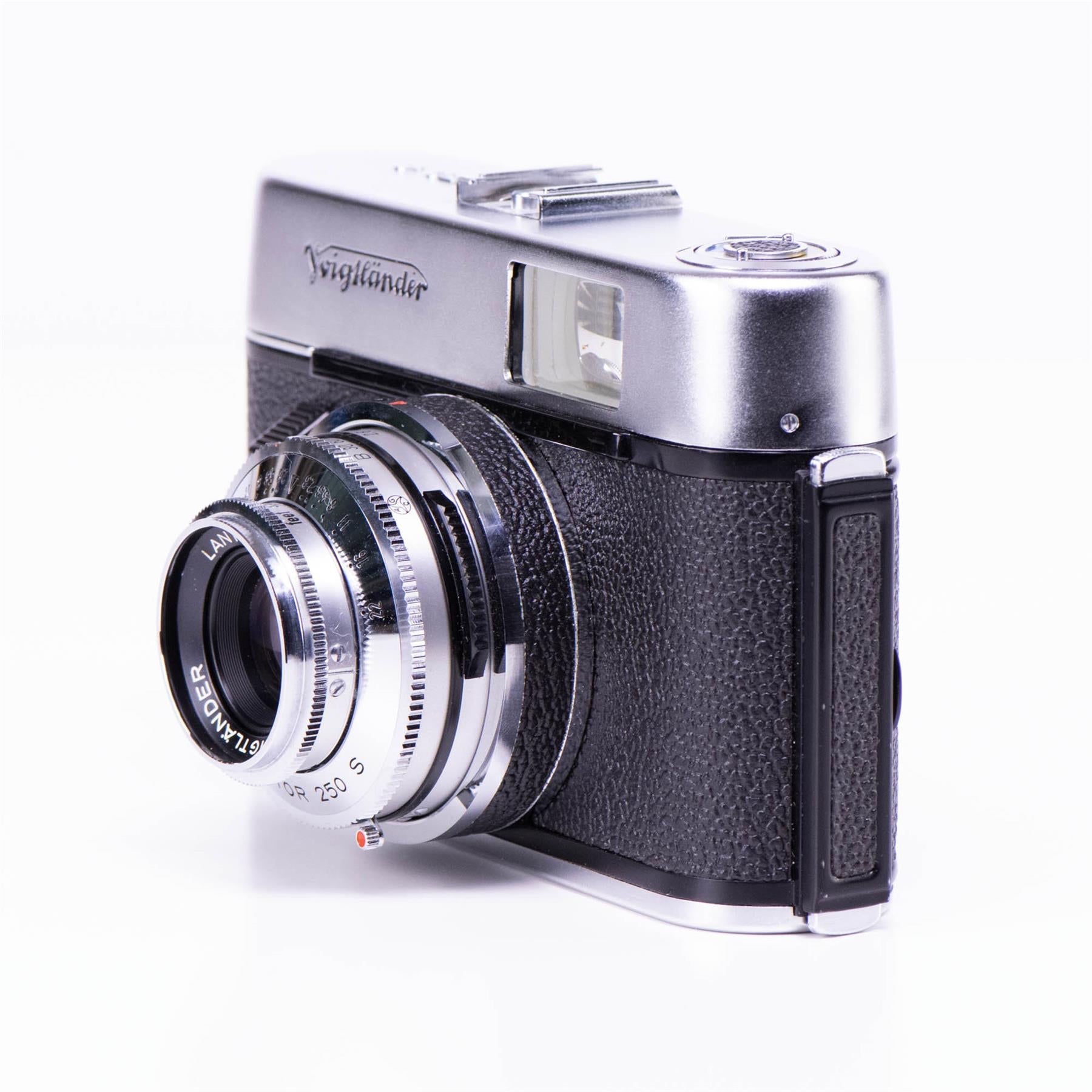 Voigtlander vito C Camera | 50mm f2.8 lens | White | Germany | 1960 -