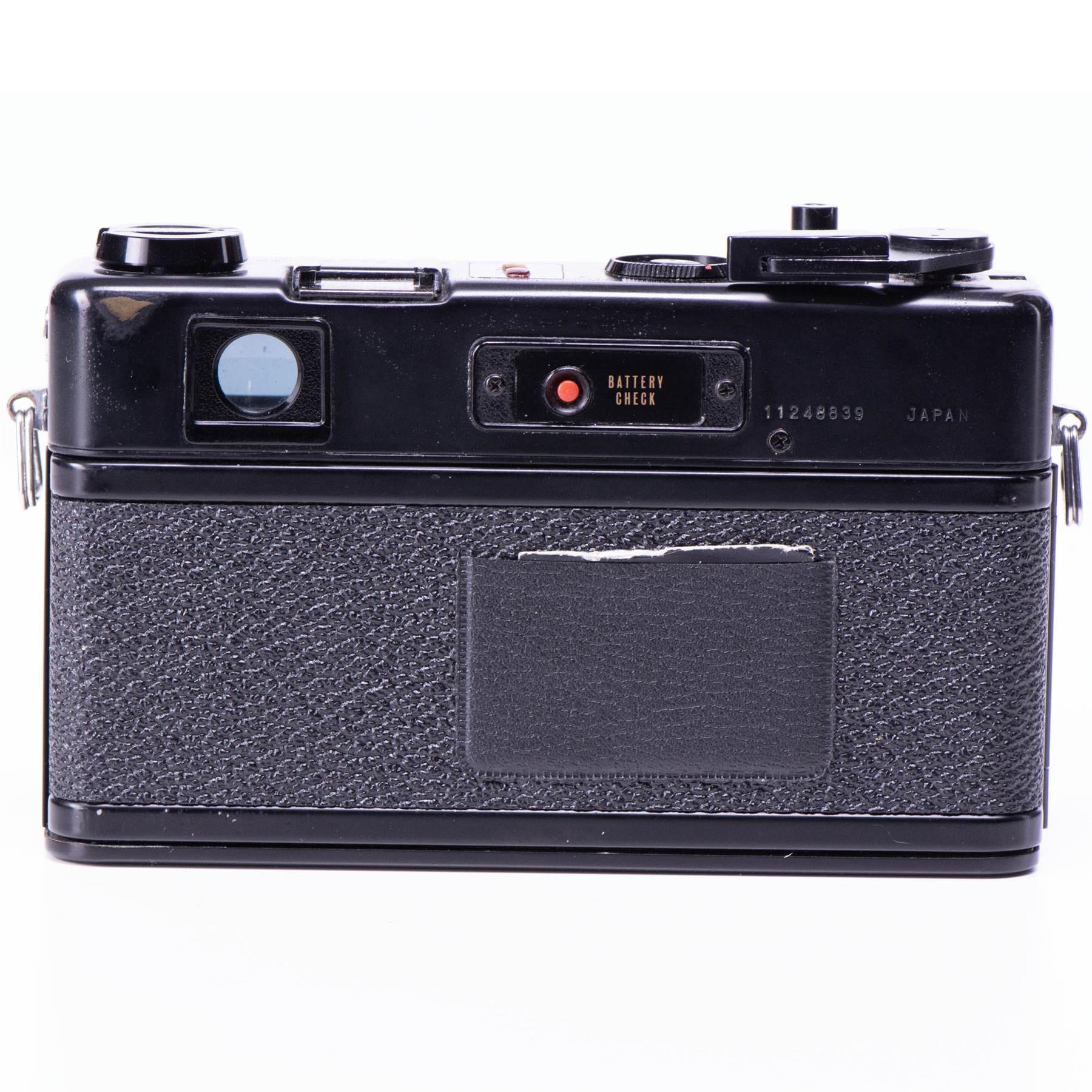 Yashica Electro 35 GT Camera | Yasinon DX 45mm f1.7 | Black