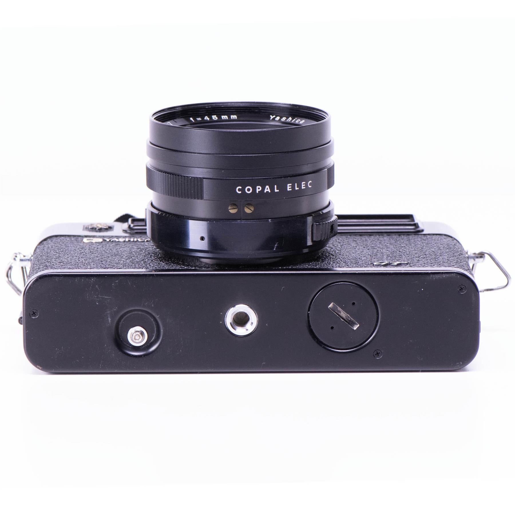 Yashica Electro 35 GT Camera | Yasinon DX 45mm f1.7 | Black