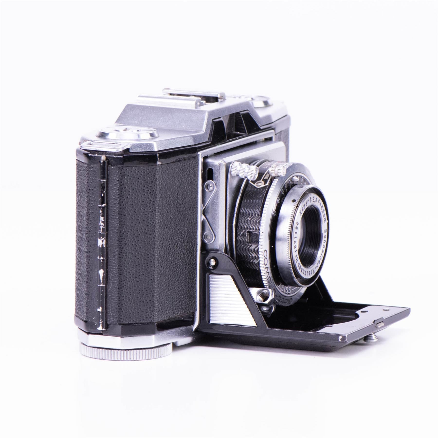 フィルムカメラ ZEISS-IKON Ikonta35 45mm f2.8 Zeiss Ikon Ikonta Camera | 45mm f2.8 | Black | Germany