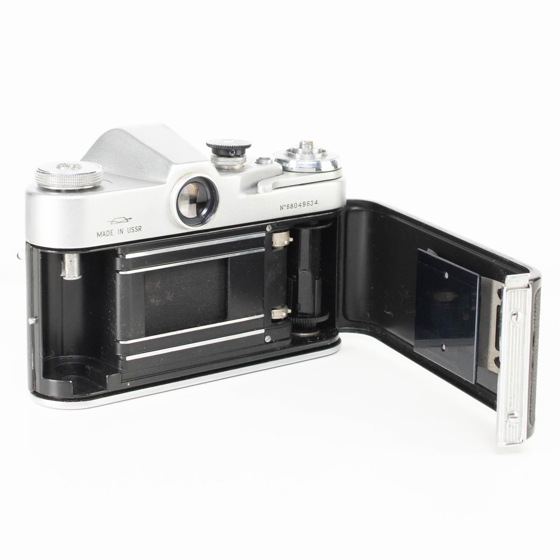 Zenit 3M Camera | Industar 50mm f3.5 lens | Soviet union