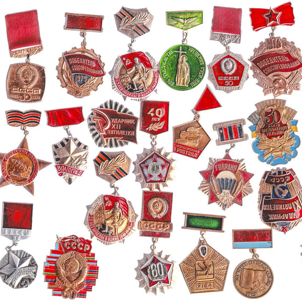 ★ＣＣＣＰ★ソビエト軍＊１９４０年代＊ＶＳＫｈＶ連邦展覧会バッジ（実物） ☆CCCP☆ソビエト軍＊1940年代＊VSKhV連邦展覧会